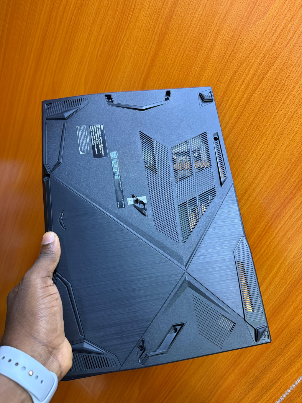 MSI GF63 THIN 11UC PC