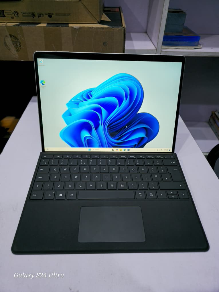 MICROSOFT SURFACE PR0 9 BUSINESS PC