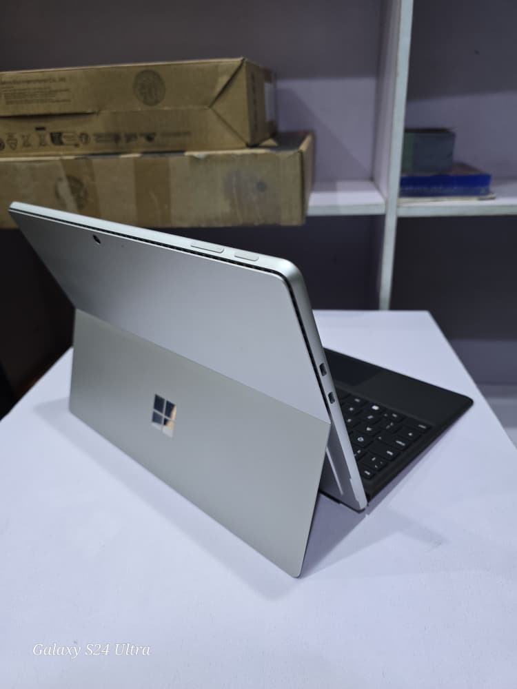 MICROSOFT SURFACE PR0 9 BUSINESS PC