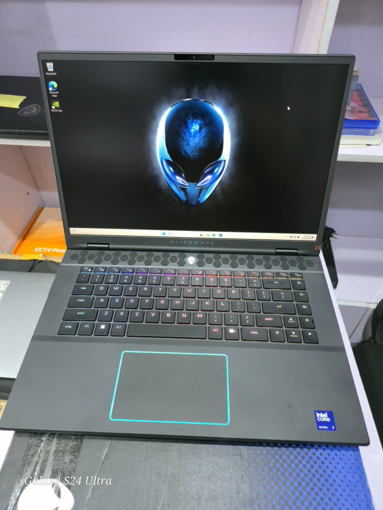 DELL ALIENWARE M16 R2