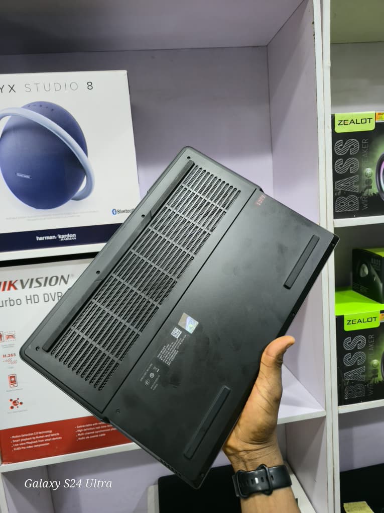 LENOVO LEGION R9000P ARX8 GAMING PC