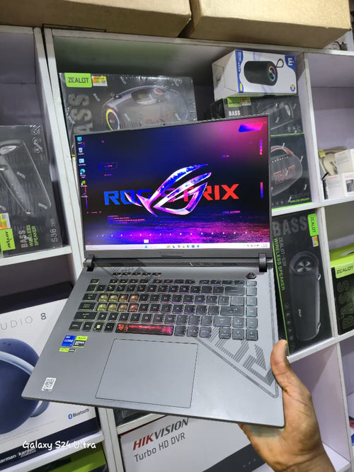 ASUS ROG STRIX G16 PC