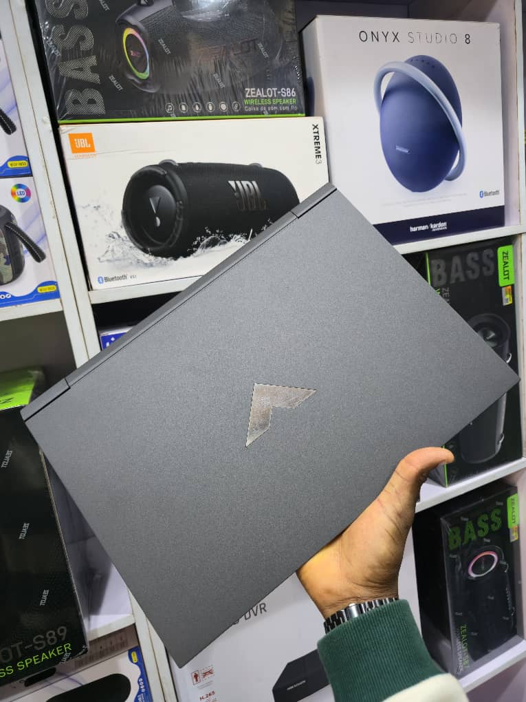 HP VICTUS 15 LAPTOP