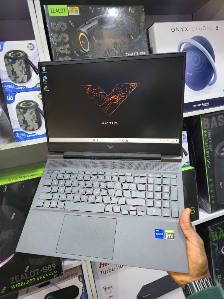 HP VICTUS 15 LAPTOP