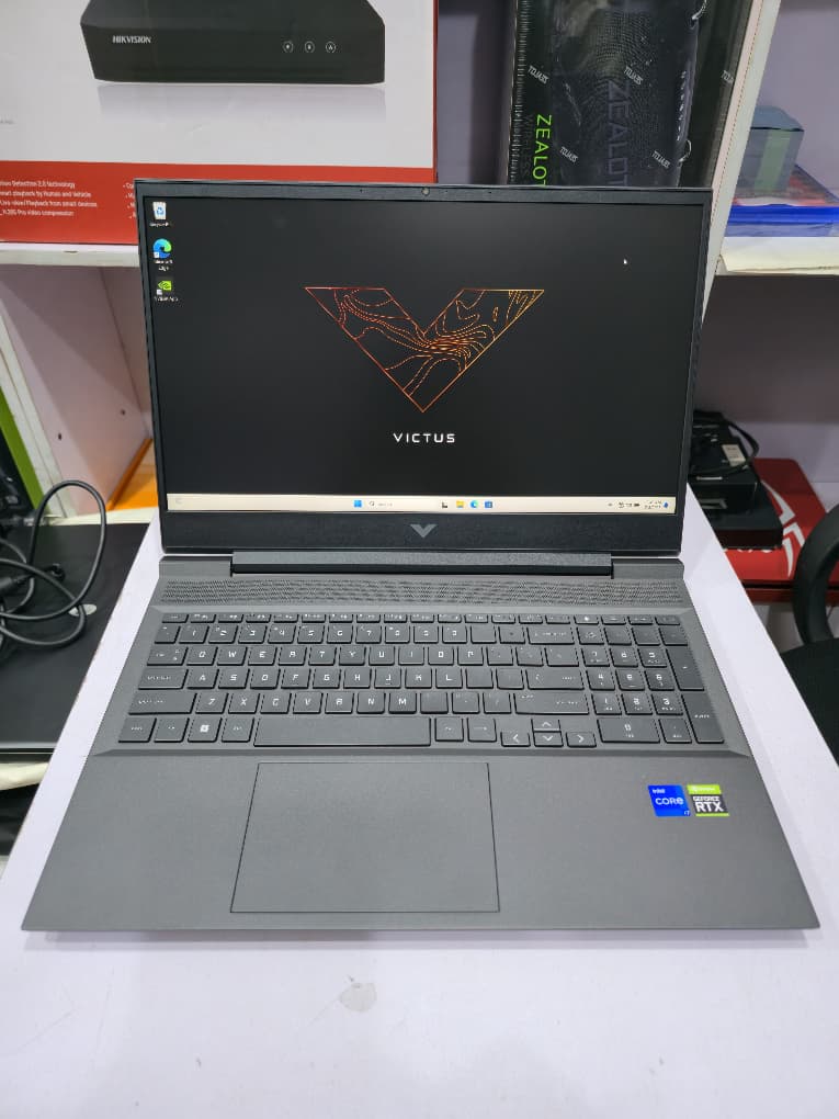 HP VICTUS 15 LAPTOP