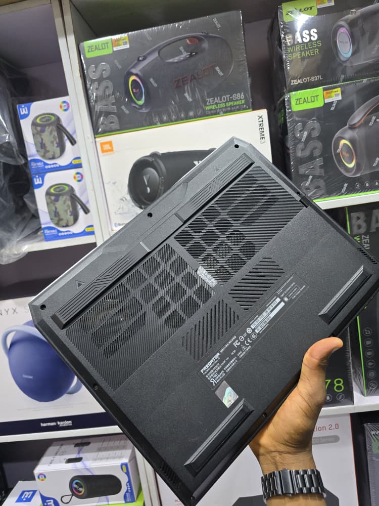 ACER PREDATOR HELIOS NEO 16 (PHN16-72)